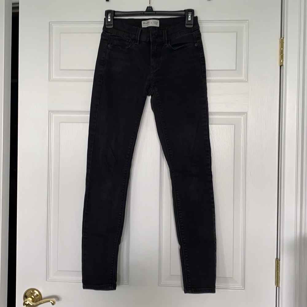 Black womens low rise skinny jeans size 3